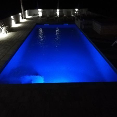 Apartment Camelia Porec Bagian luar foto