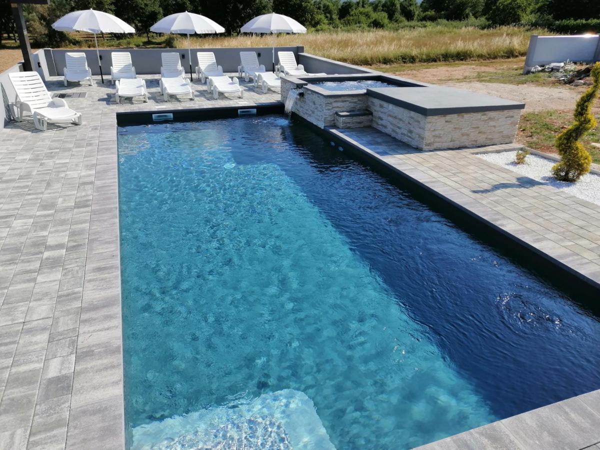 Apartment Camelia Porec Bagian luar foto