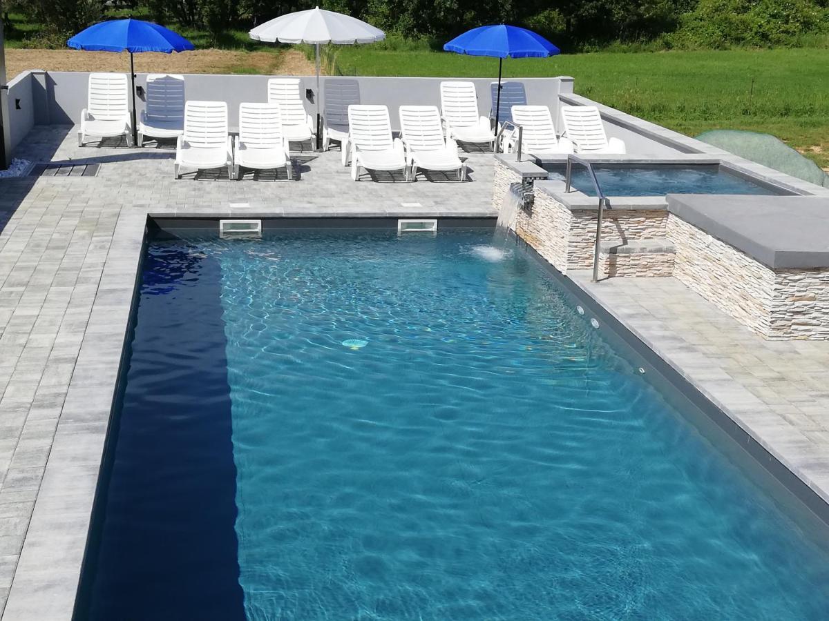 Apartment Camelia Porec Bagian luar foto