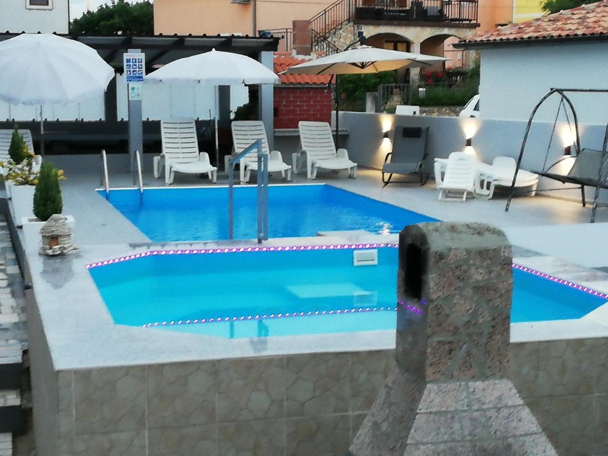 Apartment Camelia Porec Bagian luar foto