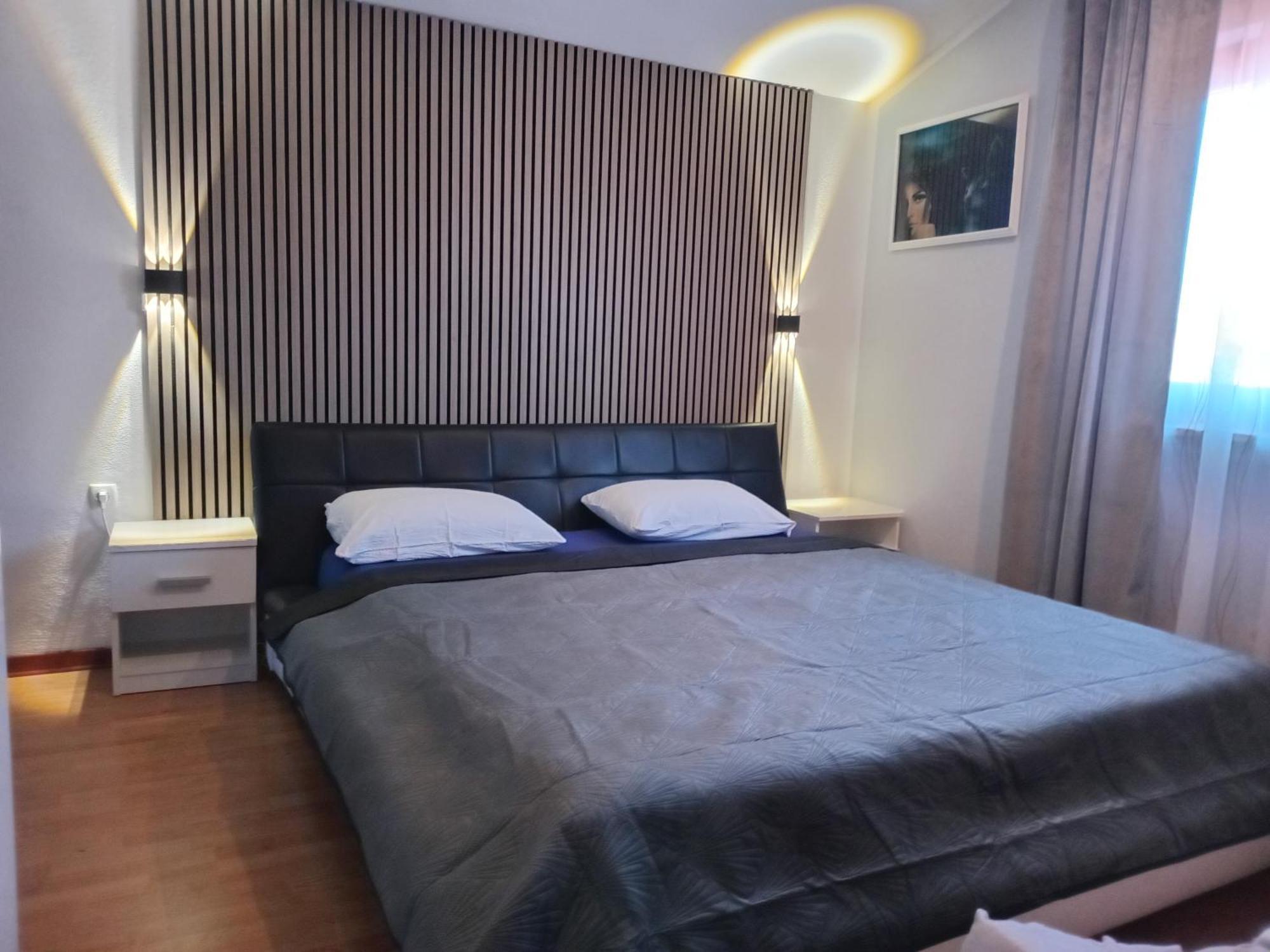 Apartment Camelia Porec Bagian luar foto